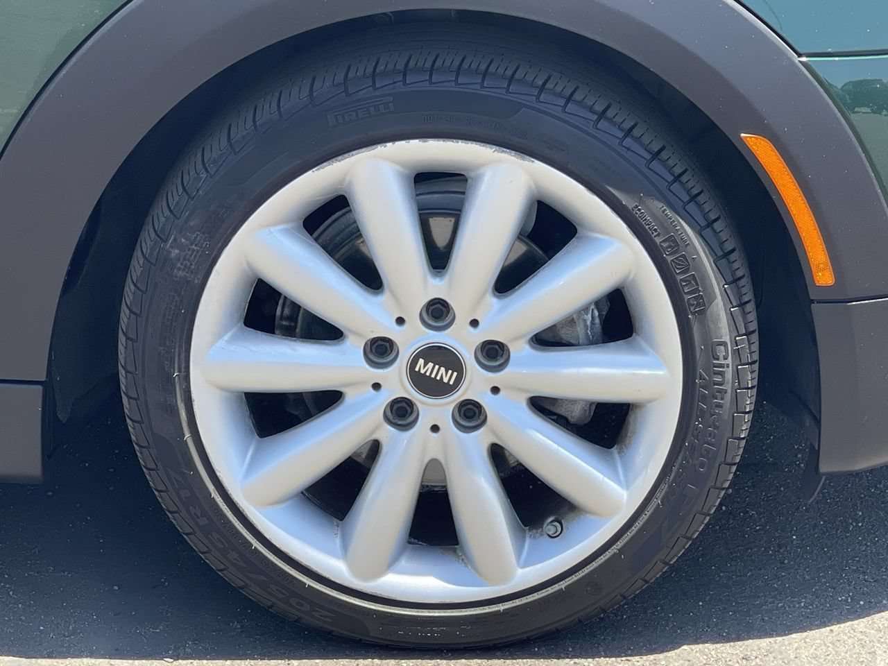 Used 2019 British Racing Green MINI Oxford Edition image 10