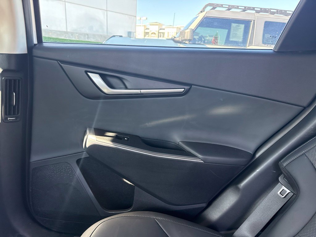 Certified Used 2024 Snow White Pearl Kia Light image 20