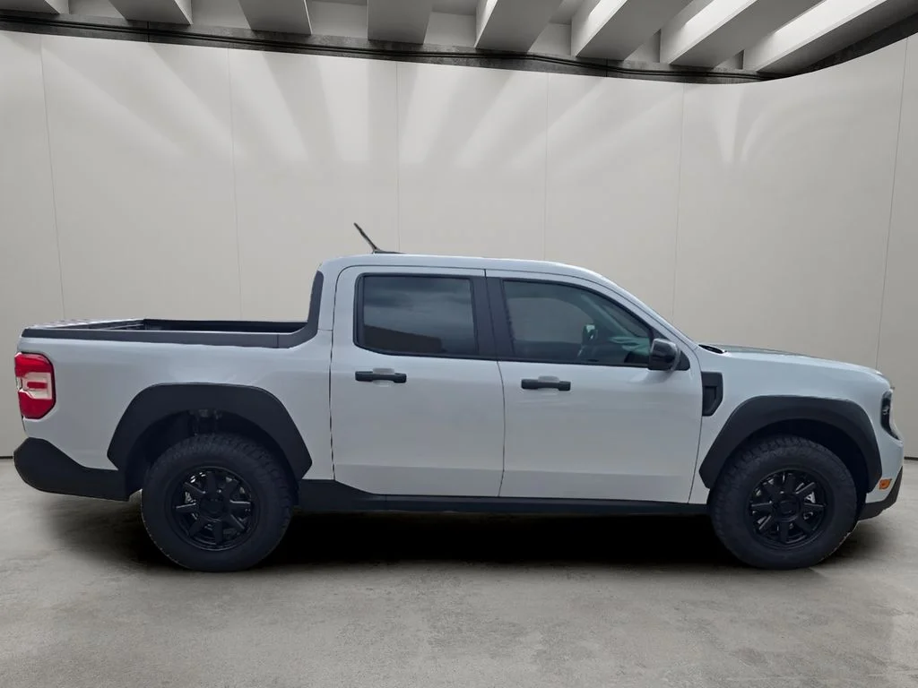 2026 Ford Maverick XLT - Photo 6