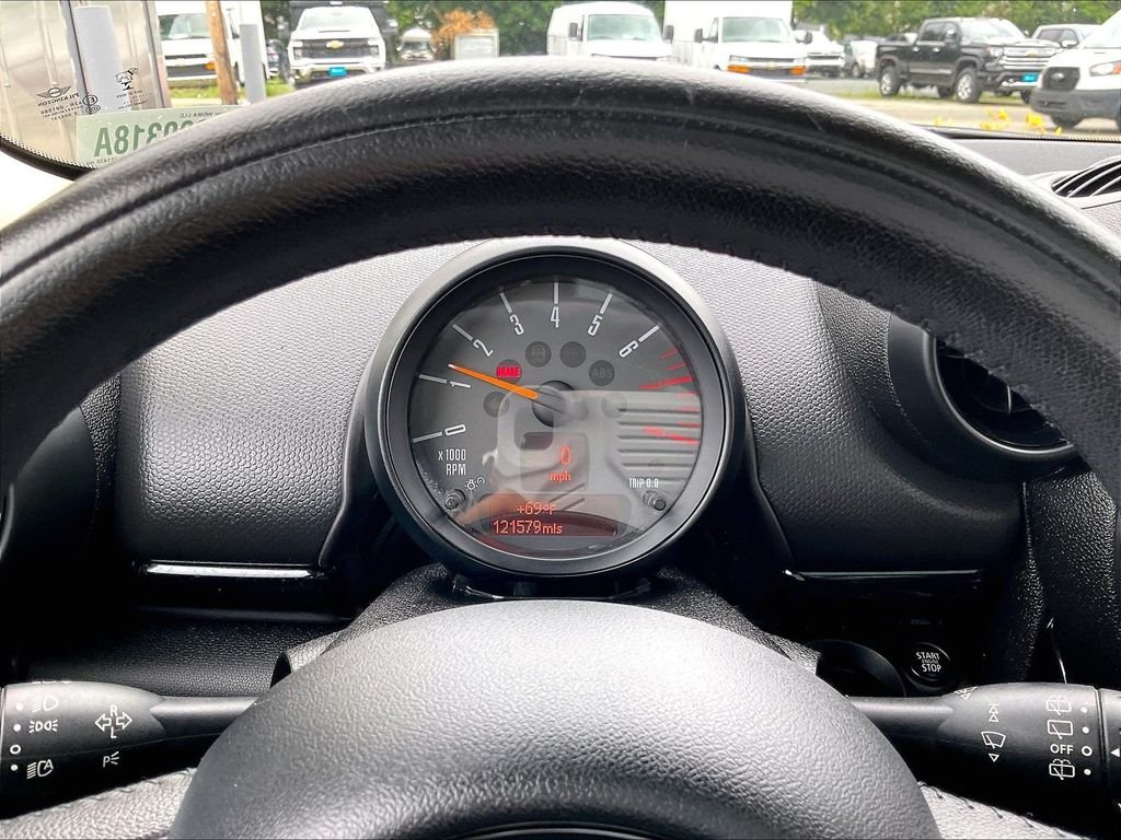 Used 2015 Red MINI Base image 24