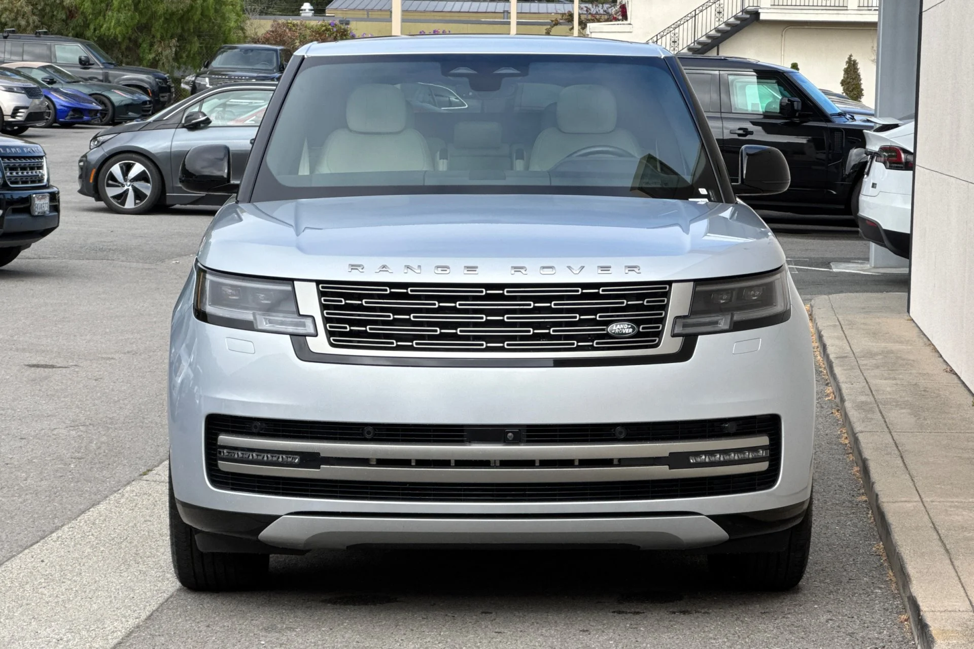Used 2024 Silver Land Rover SE image 10