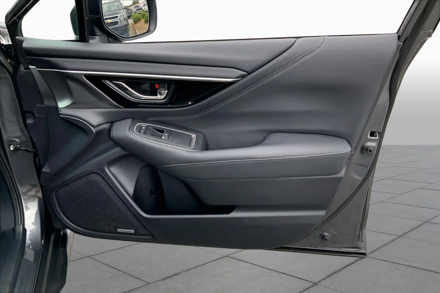 Used 2021 Magnetite Gray Metallic Subaru Limited image 22