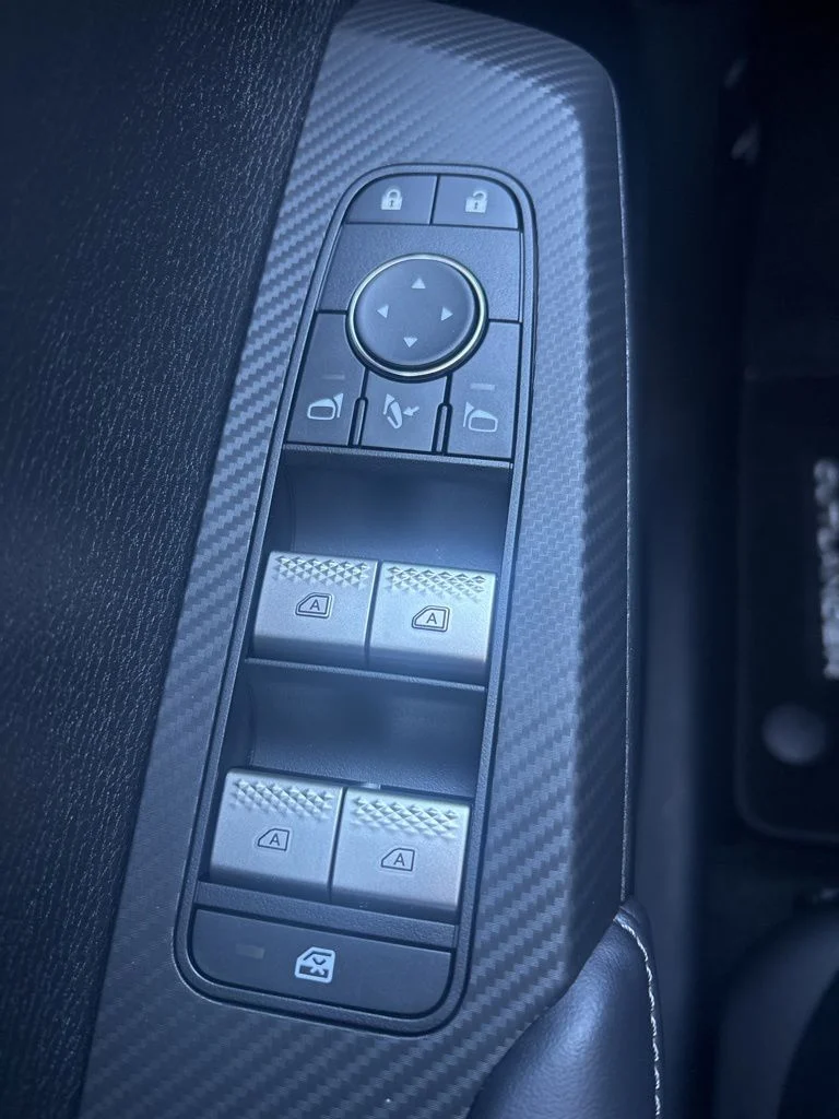 2026 Mitsubishi Outlander SE - Photo 14