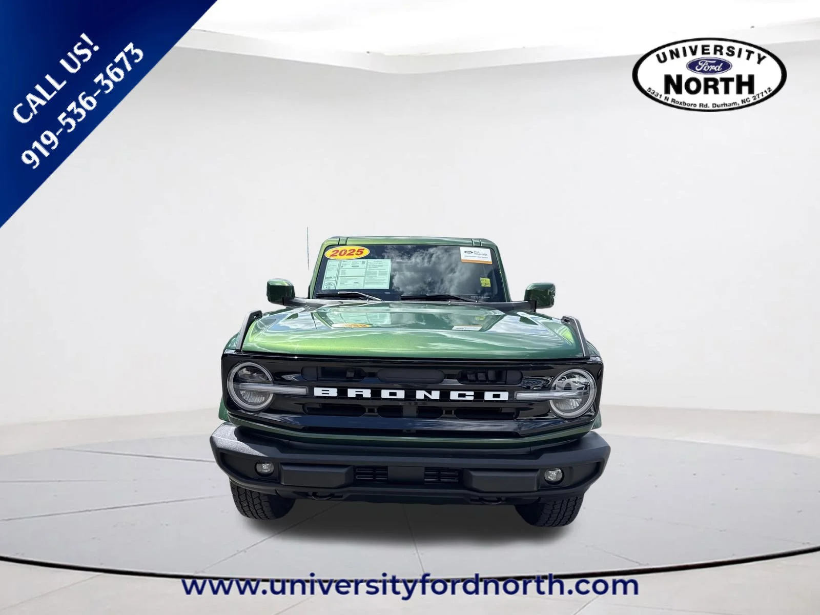 Used 2025 Green Metallic Ford Outer Banks image 2