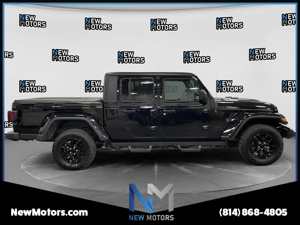 Used 2023 Black Clearcoat Jeep Sport S image 6