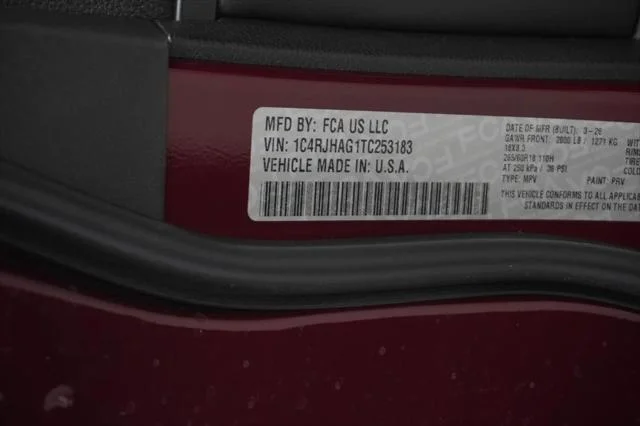New 2026 Velvet Red Pearl-Coat Exterior Paint Jeep Laredo X image 40