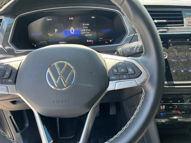 Used 2023 Gray Volkswagen 2.0T SE image 18