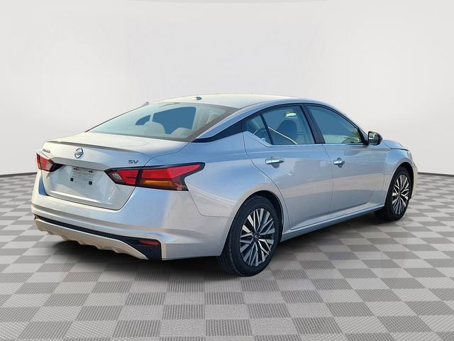 Certified Used 2024 Brilliant Silver Metallic Nissan 2.5 SV image 5