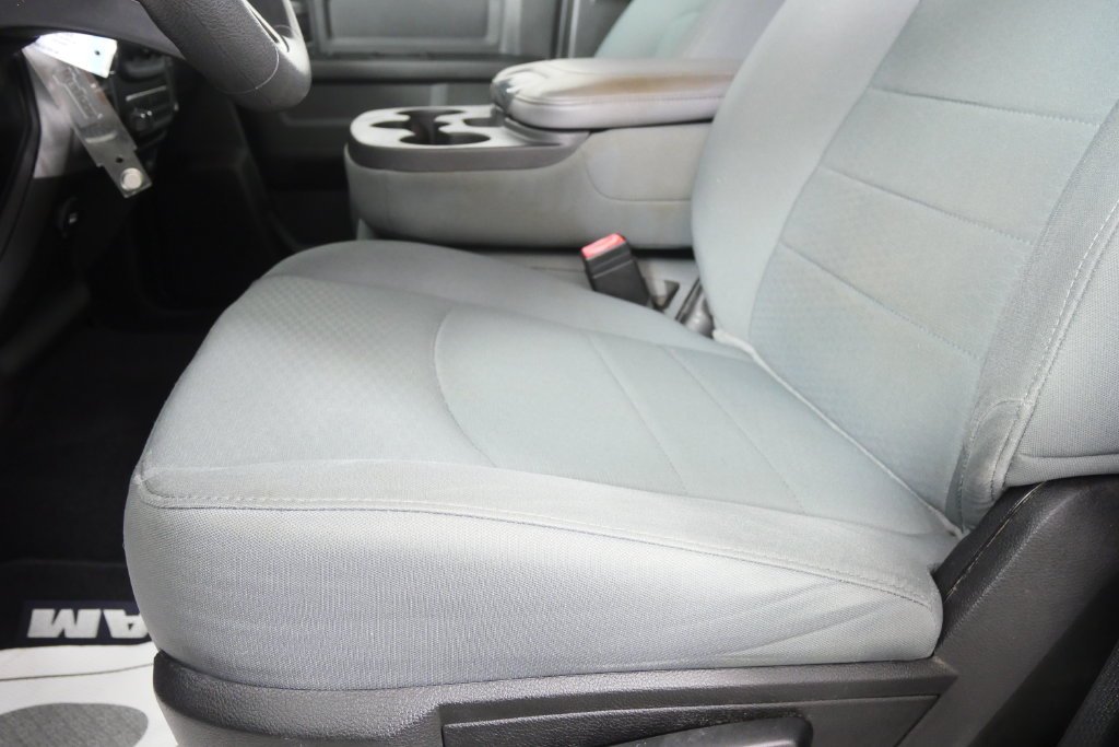 Used 2020 Patriot Blue Pearlcoat Ram Express image 12