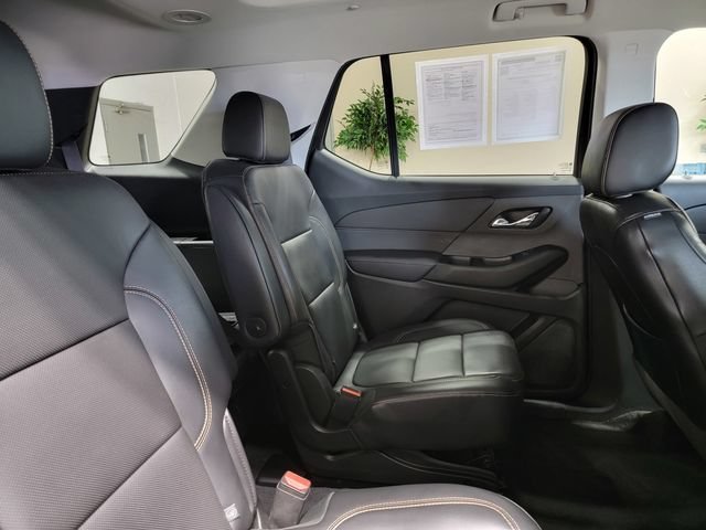 Used 2019 IRIDESCENT PEARL TRICOAT Chevrolet Premier image 15