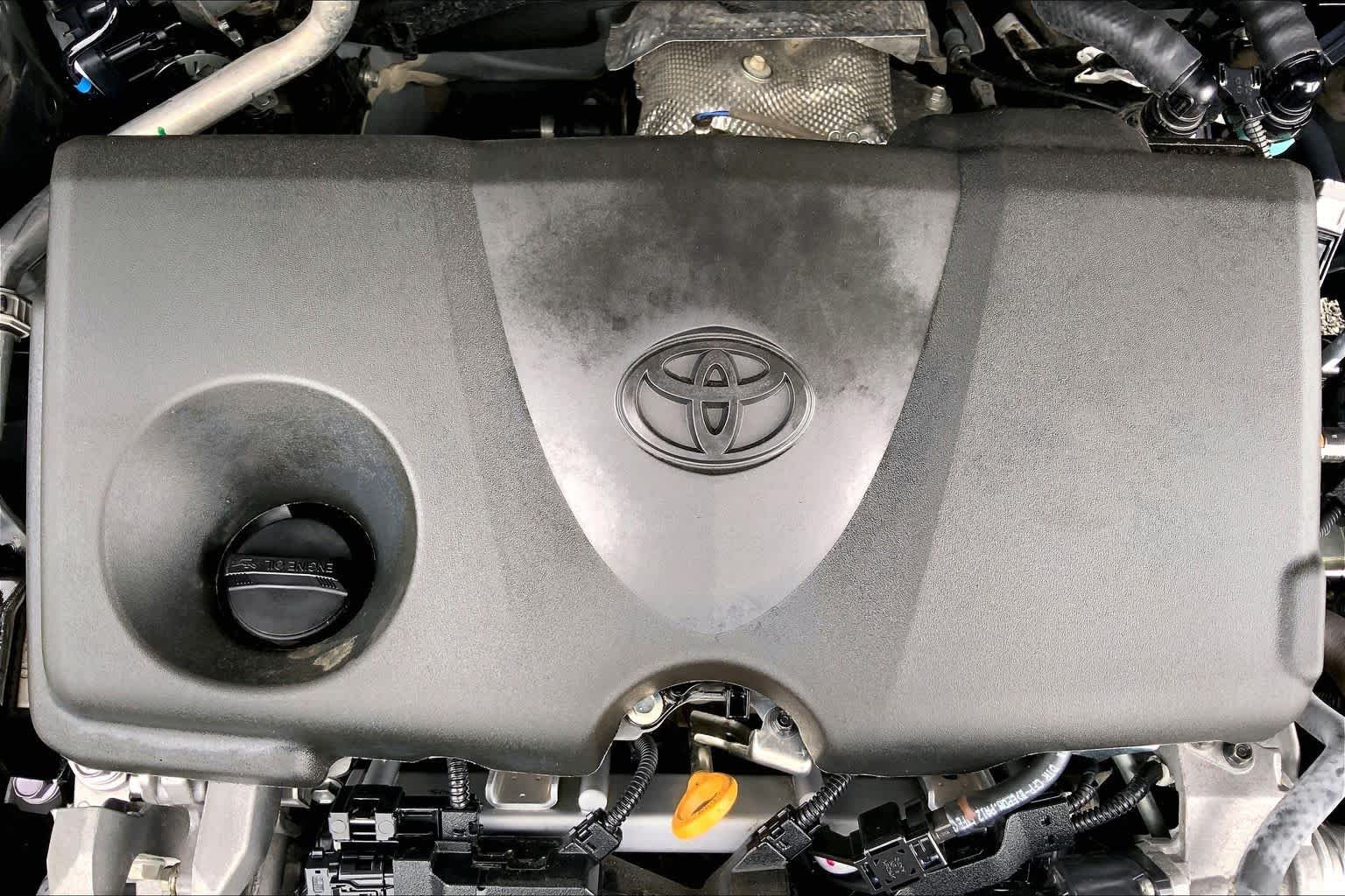 Used 2025 Magnetic Gray Metallic Toyota XLE image 32