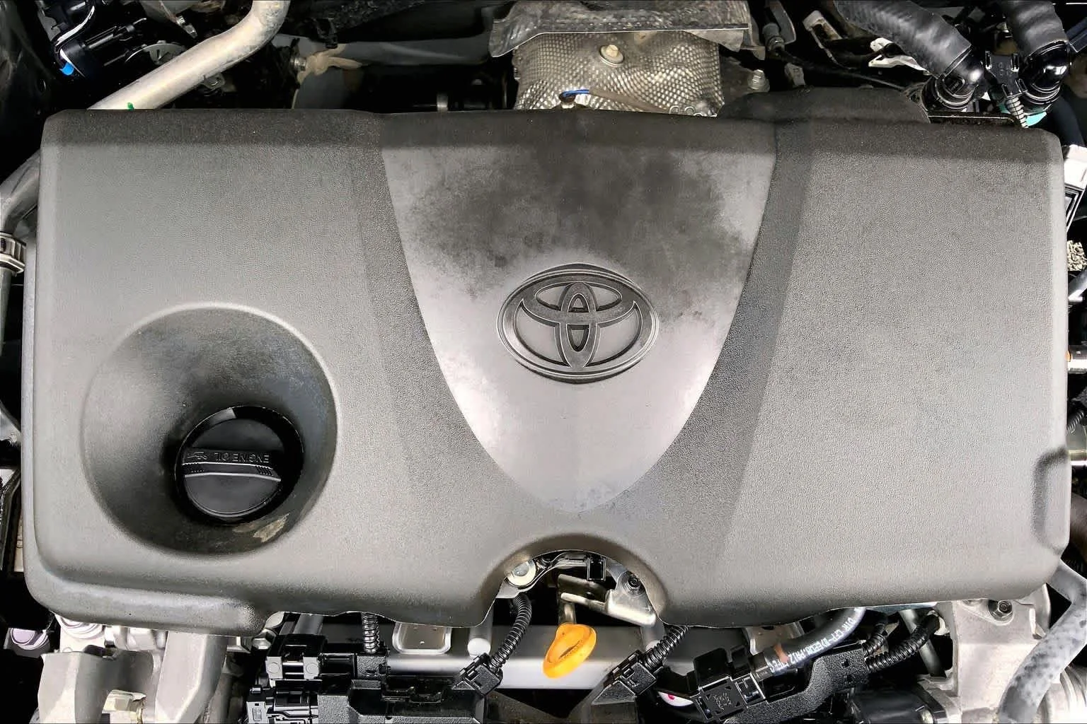 Used 2025 Magnetic Gray Metallic Toyota XLE image 32