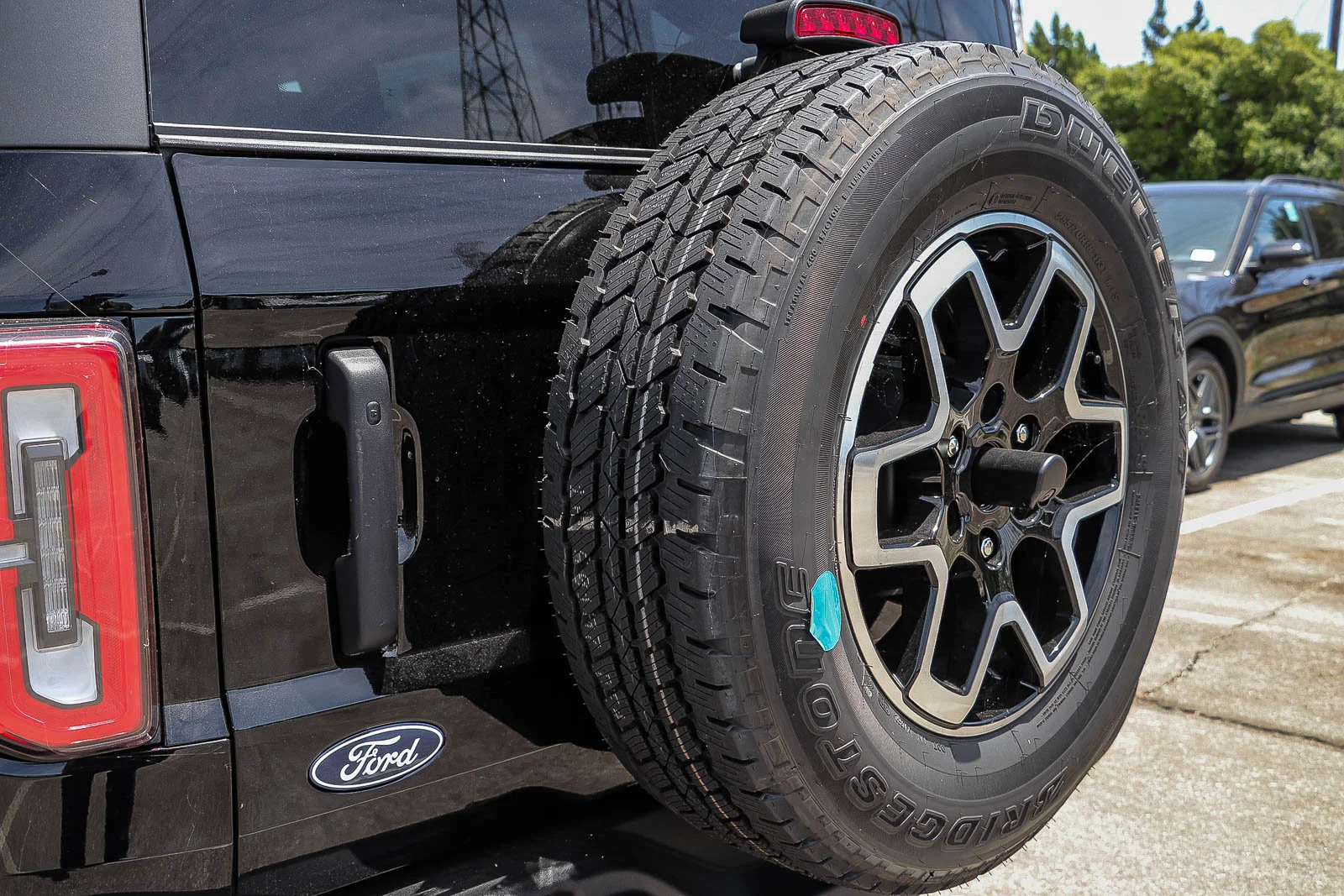 New 2026 Shadow Black Ford Outer Banks image 10