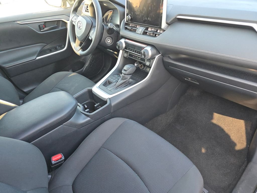 Used 2025 White Toyota LE image 13