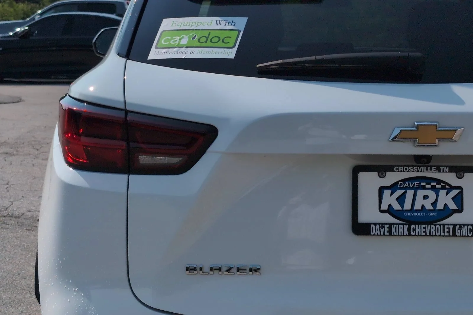 Used 2024 Summit White Chevrolet 2LT image 28