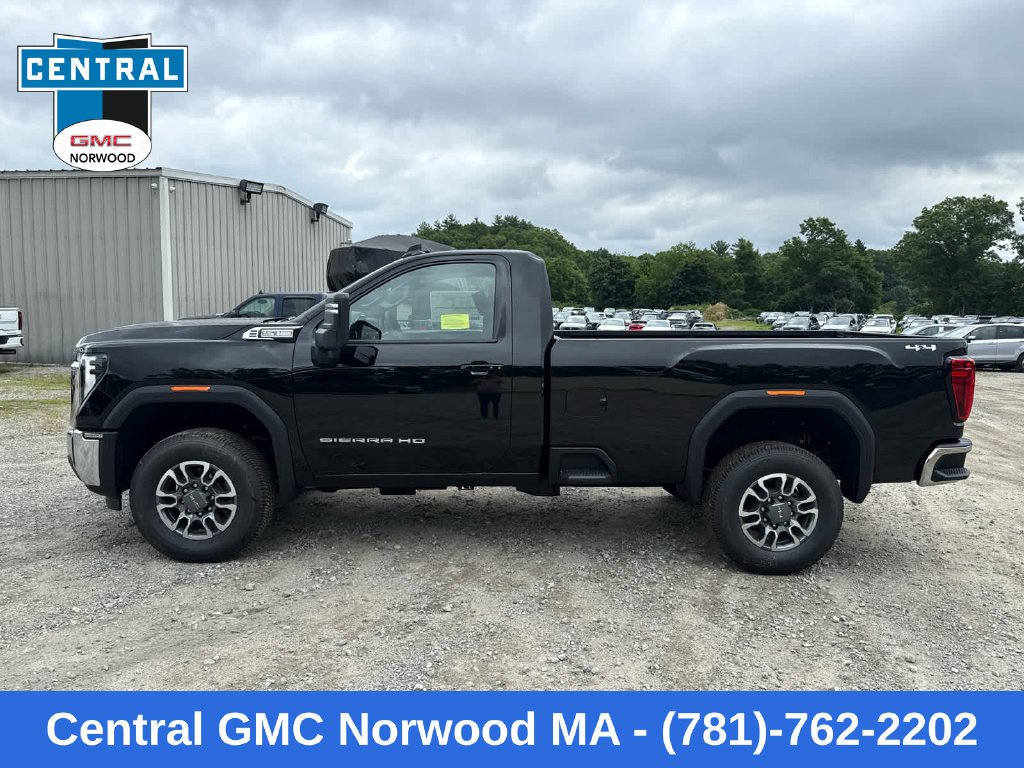 New 2026 Onyx Black GMC SLE image 2