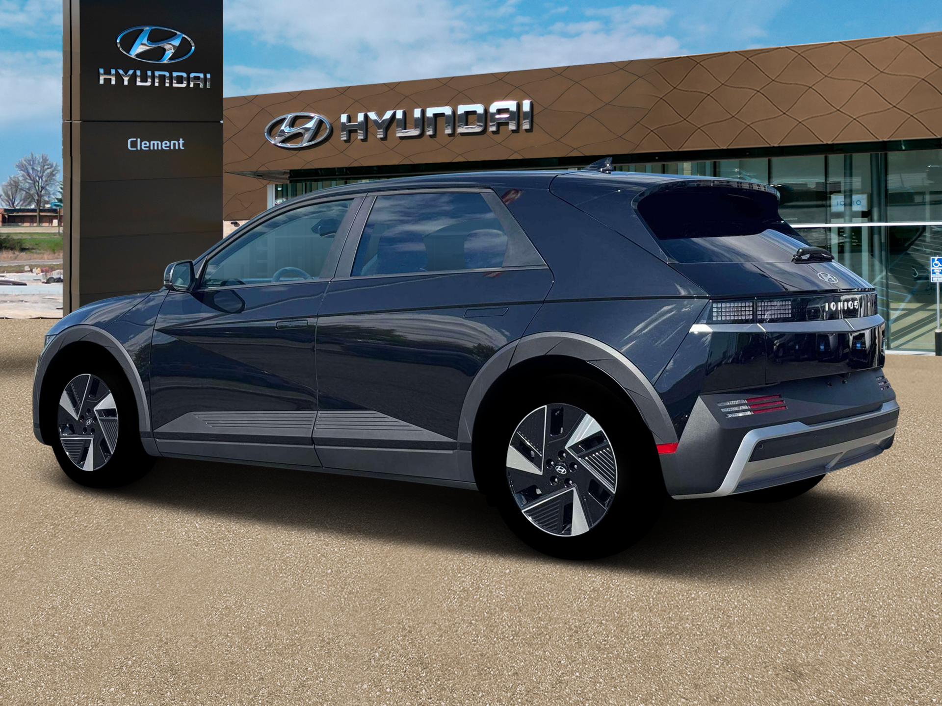 New 2026 Black Hyundai SEL image 4