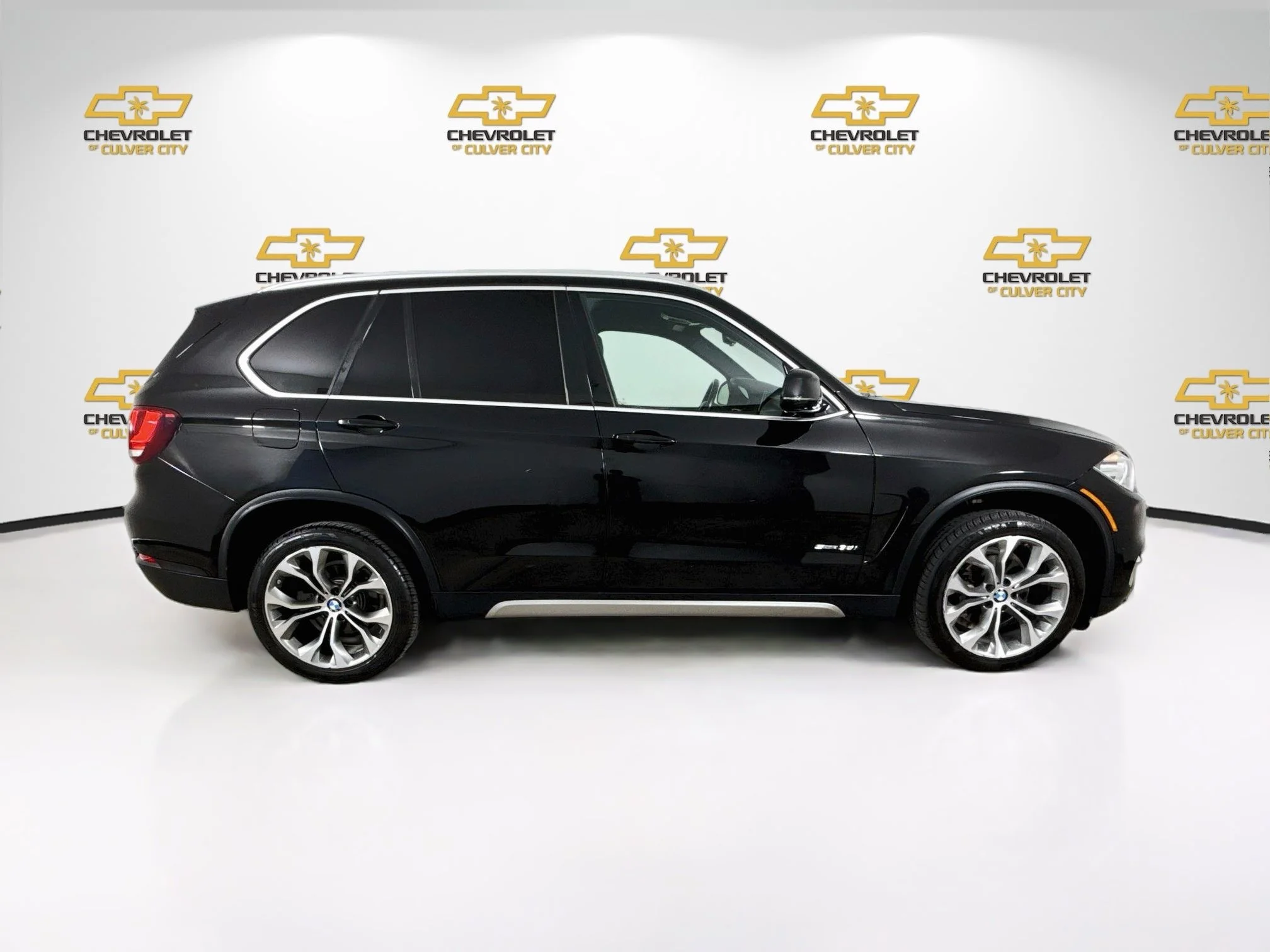 Used 2017  BMW sDrive35i image 9