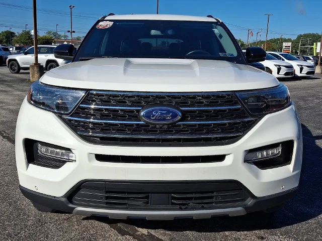 Used 2023 White Ford XLT image 2