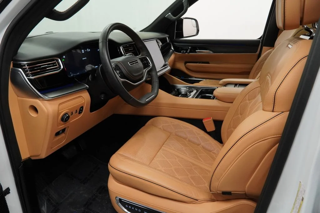 Used 2024 White Jeep Series III image 17