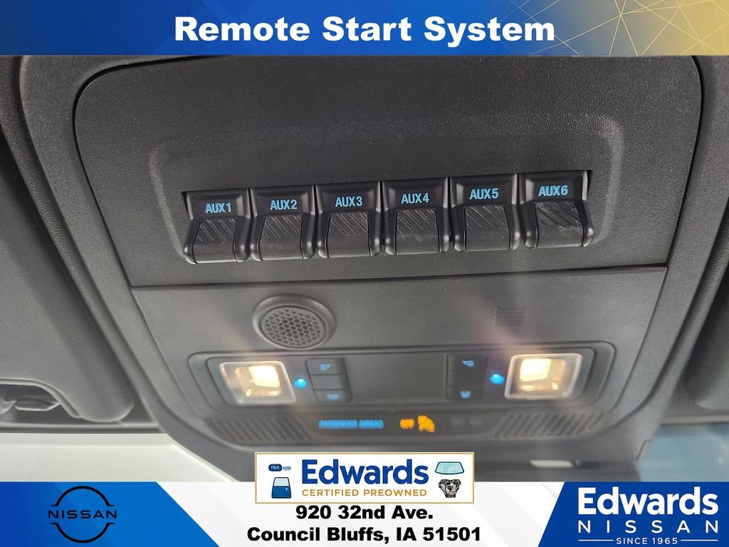 Used 2021 Blue Ford Wildtrak image 22