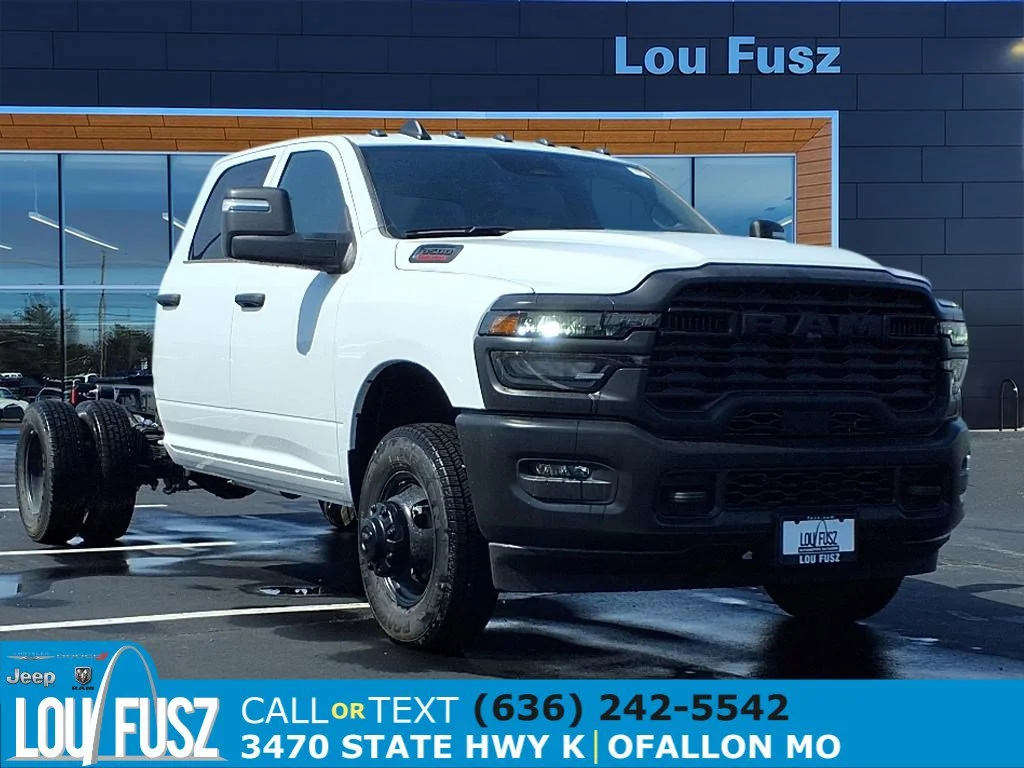 2025 RAM 3500 Tradesman 4X4 Crew Cab's photo