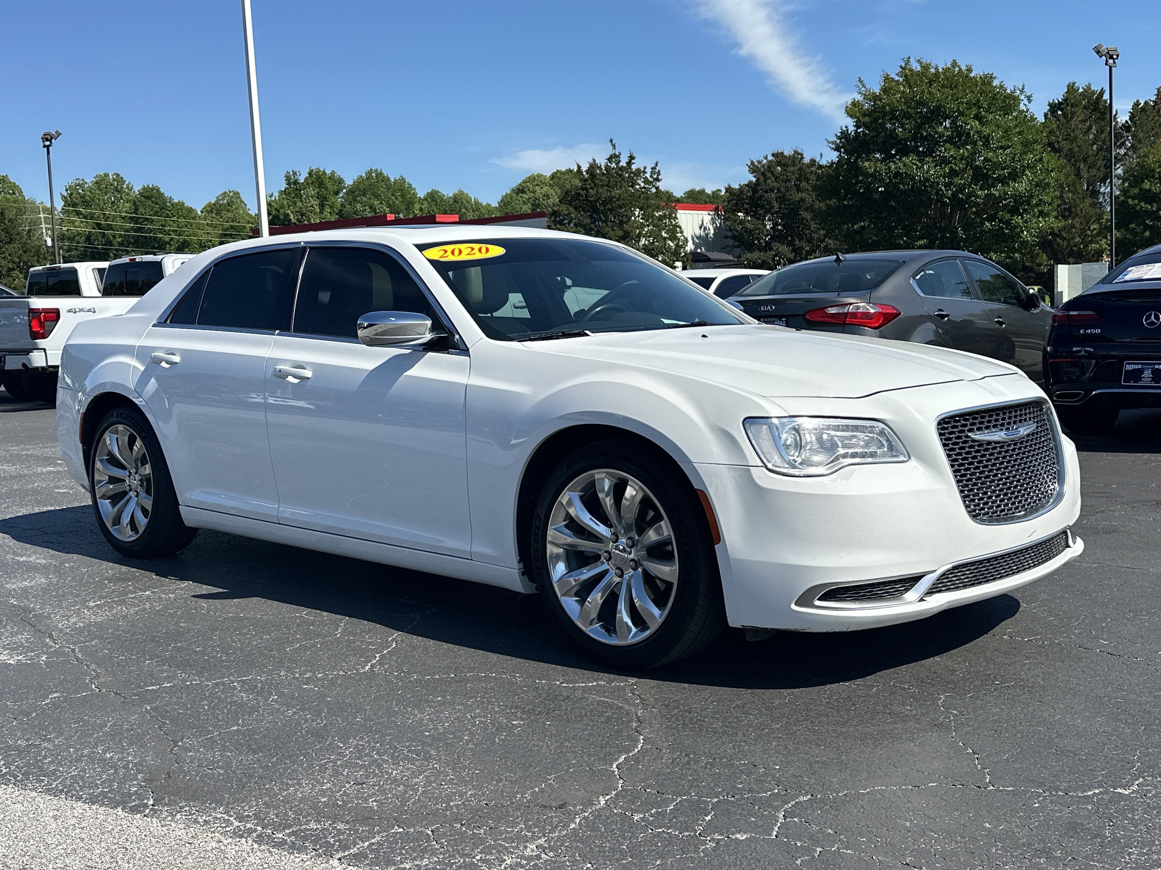Used 2020 Chrysler 300 Touring with VIN 2C3CCAAG4LH245863 for sale in Carrollton, GA