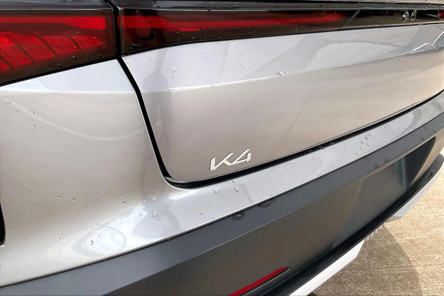Used 2025 Steel Gray Kia LXS image 9
