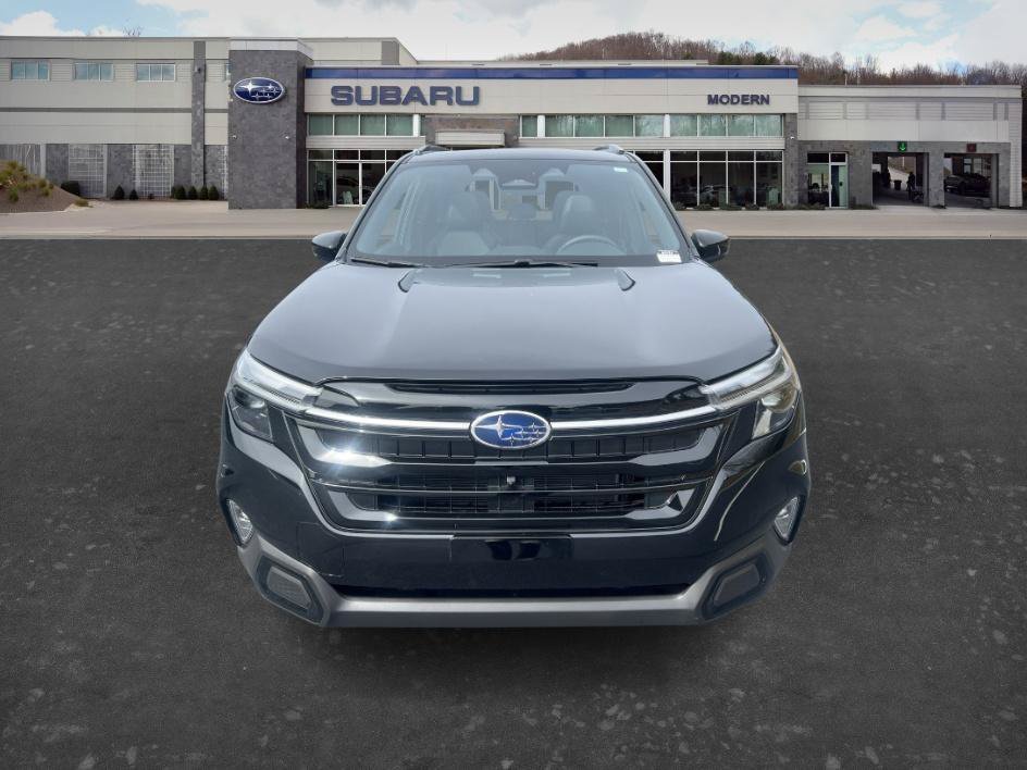 Used 2025 Crystal Black Silica Subaru Touring image 2