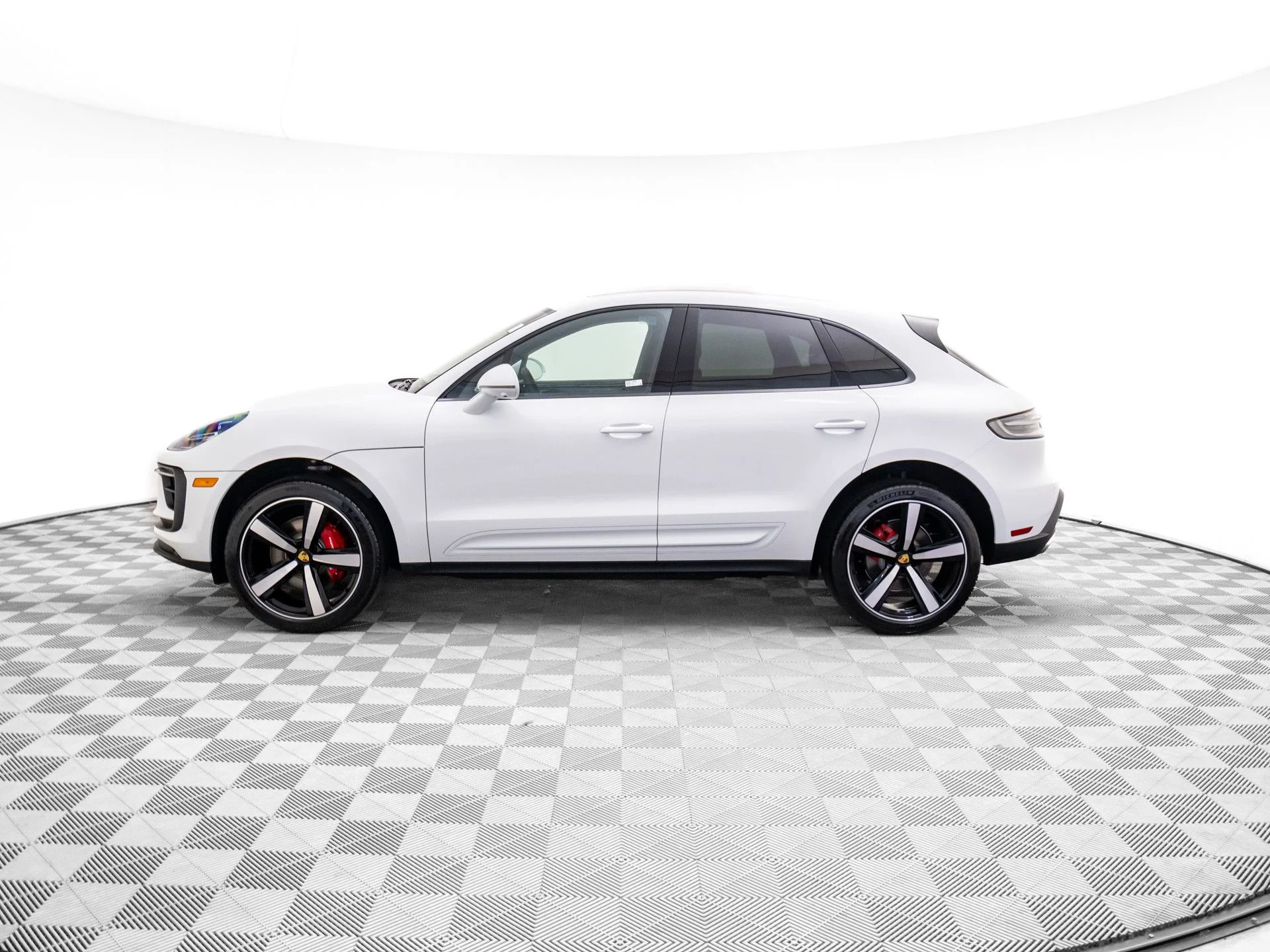 New 2026  Porsche S image 2