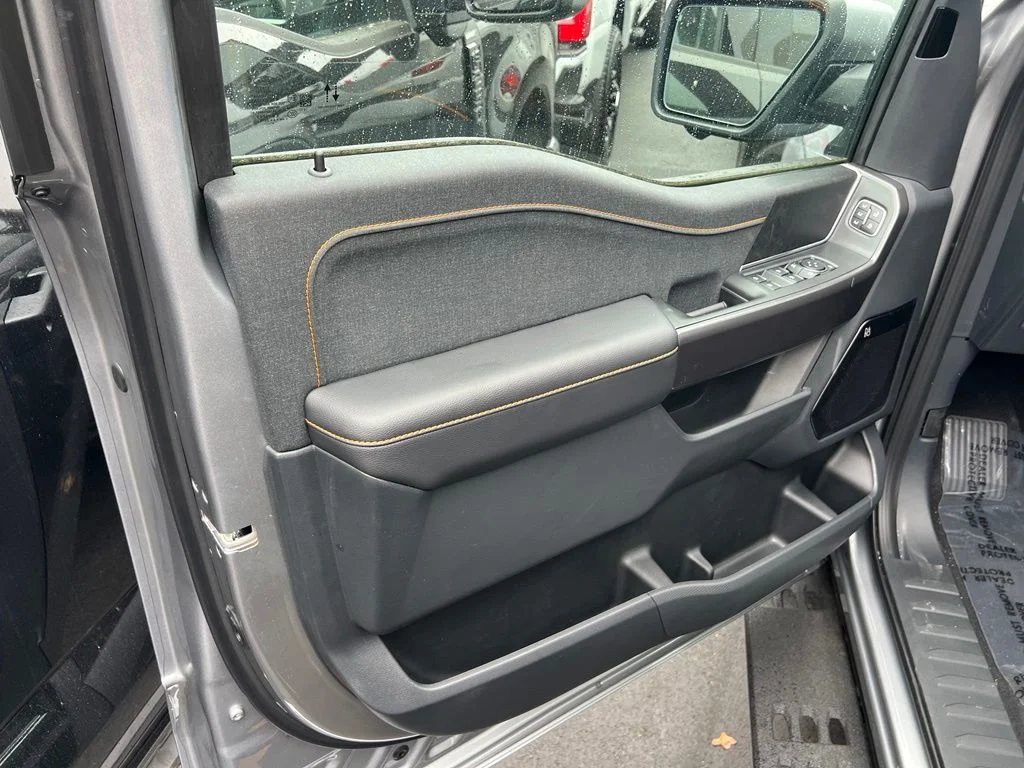New 2026 Iconic Silver Metallic Ford Tremor® image 9