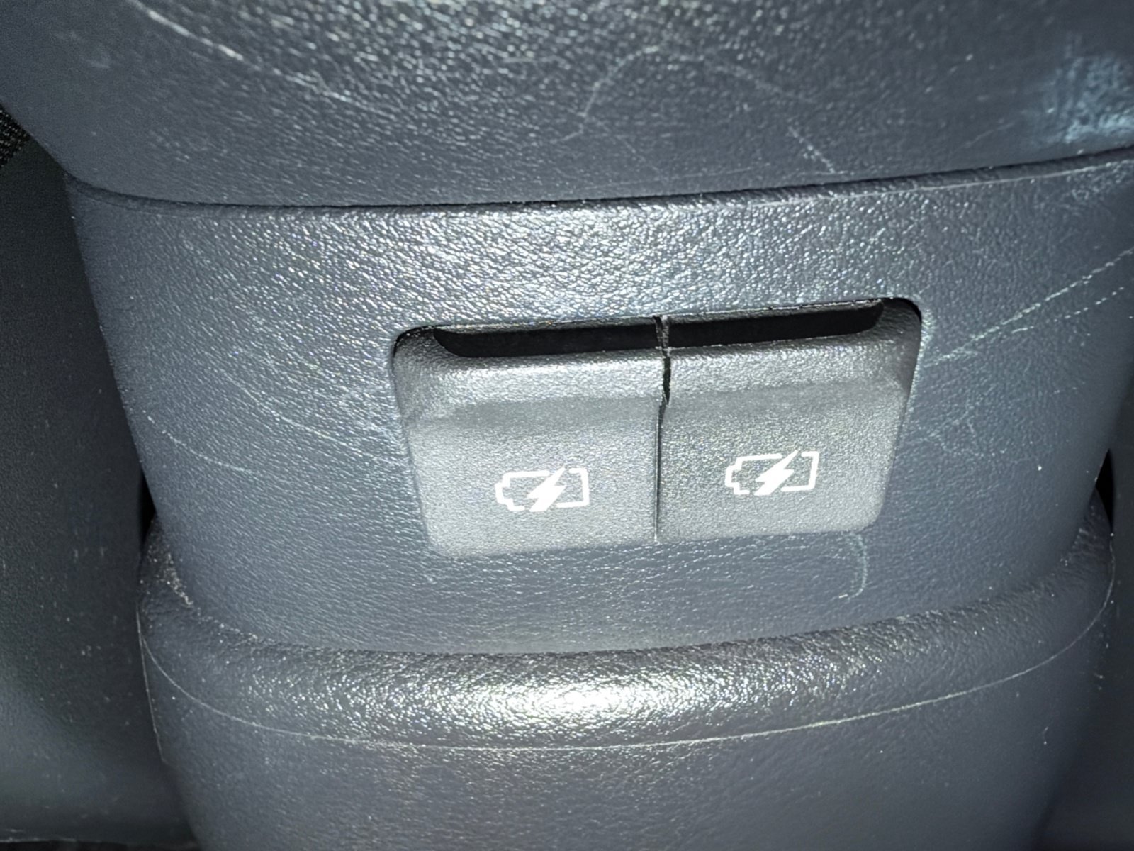 Used 2022 Electric Blue Metallic Nissan S image 30