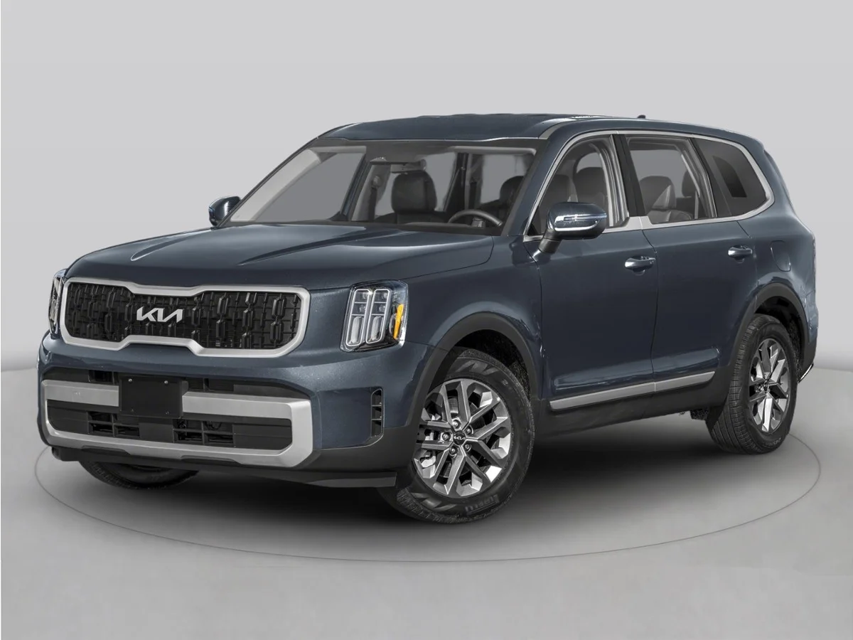 Used 2024 Silver Kia SX image 1