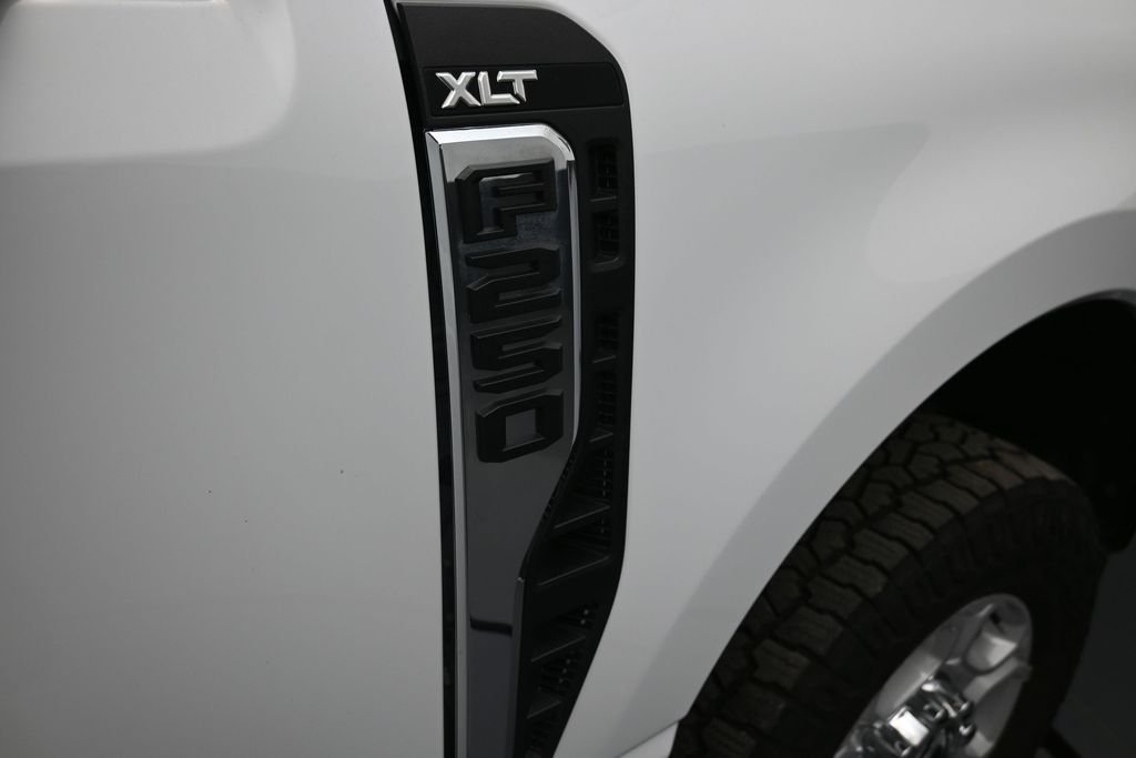 Used 2025 White Ford XLT image 14