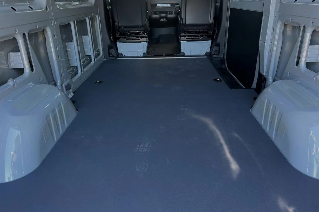 Used 2024 Iridium Silver Mercedes-Benz Cargo 144 WB image 15