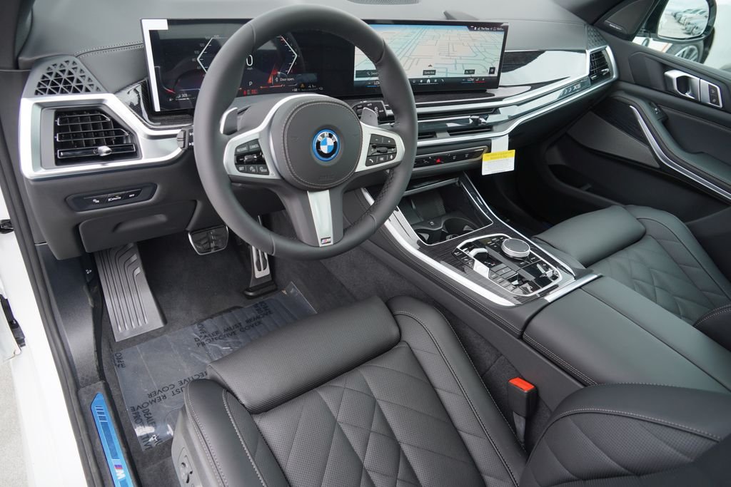 New 2026 Alpine White BMW xDrive50e image 12