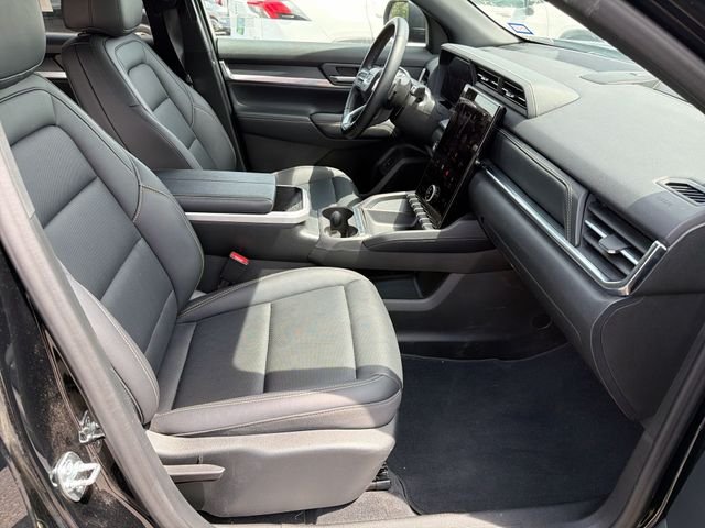 Used 2026 Black GMC Elevation image 27