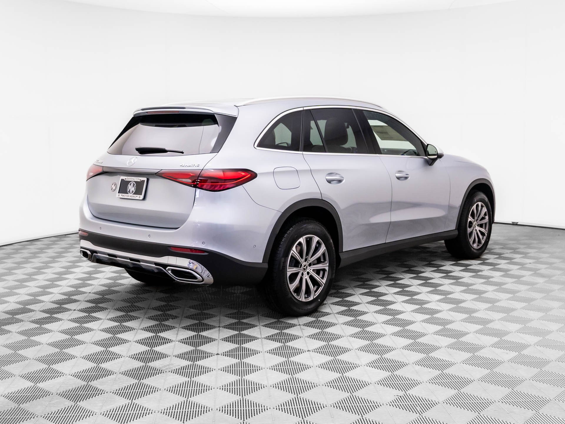 New 2026 Silver Mercedes-Benz GLC 300 image 42