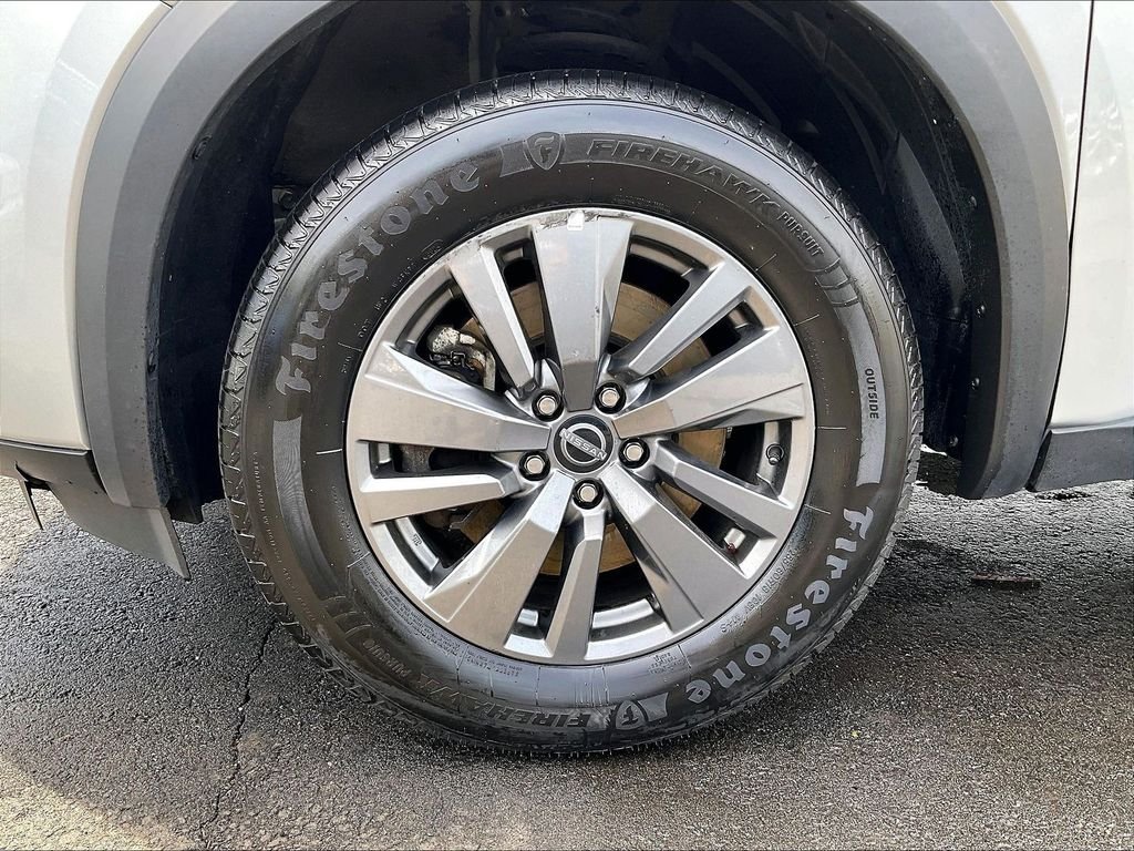 Used 2024 Silver Nissan SV image 22