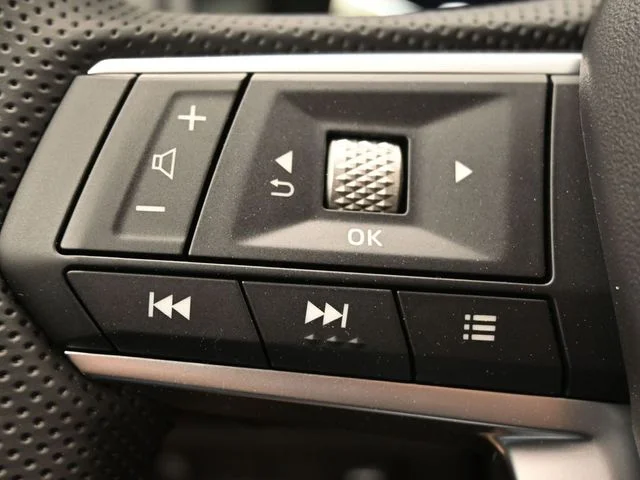 New 2026 White Mitsubishi SE image 19