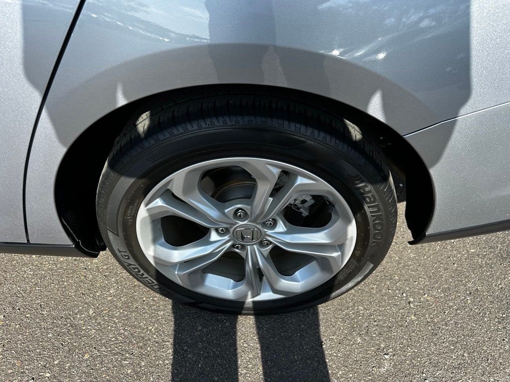 Used 2023 Silver Honda LX image 10