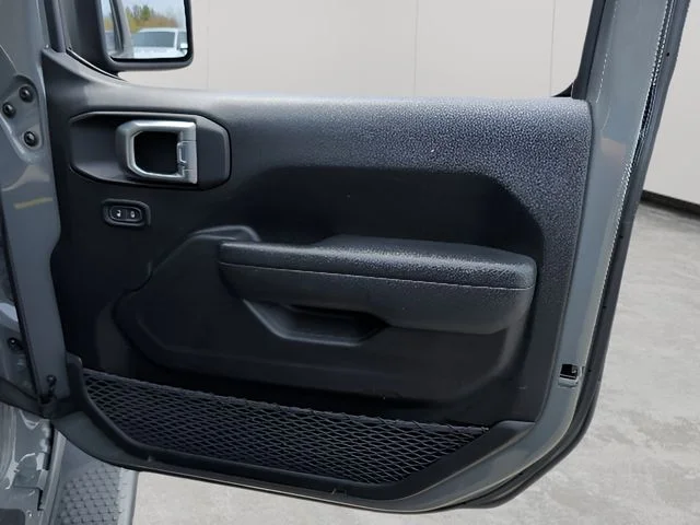 Used 2022 Gray Jeep Unlimited Sport S image 41