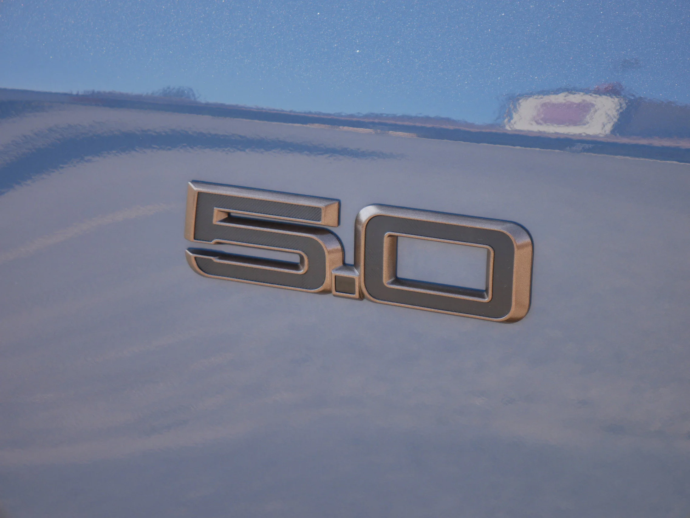 New 2025 Vapor Blue Metallic Ford GT Premium image 15