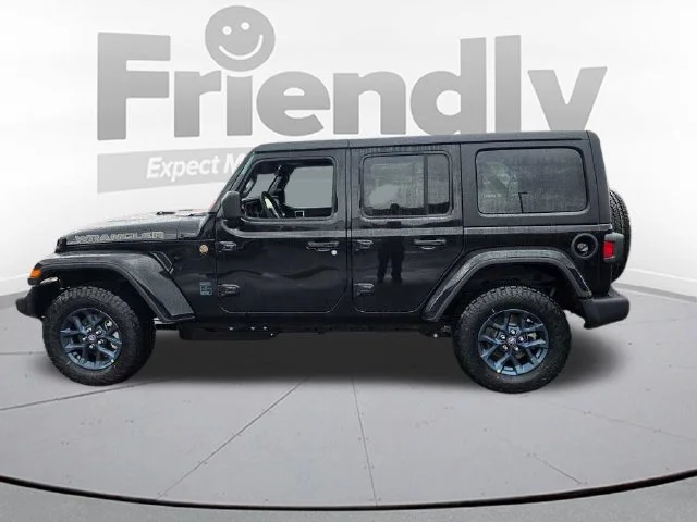 New 2026 Black Clear-Coat Exterior Paint Jeep 85th Anniversary Edition image 8