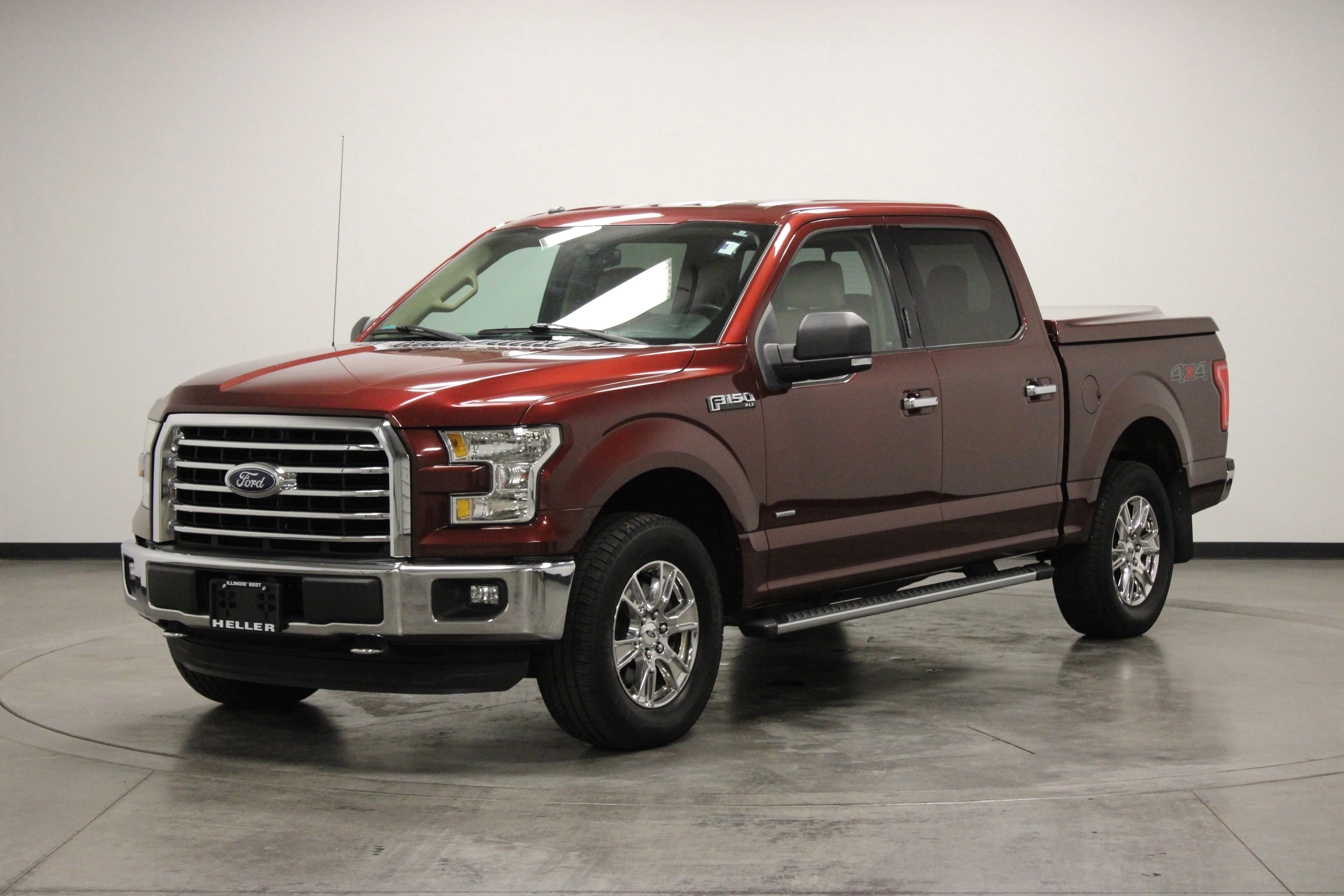 Used 2016 Bronze Ford XLT image 4