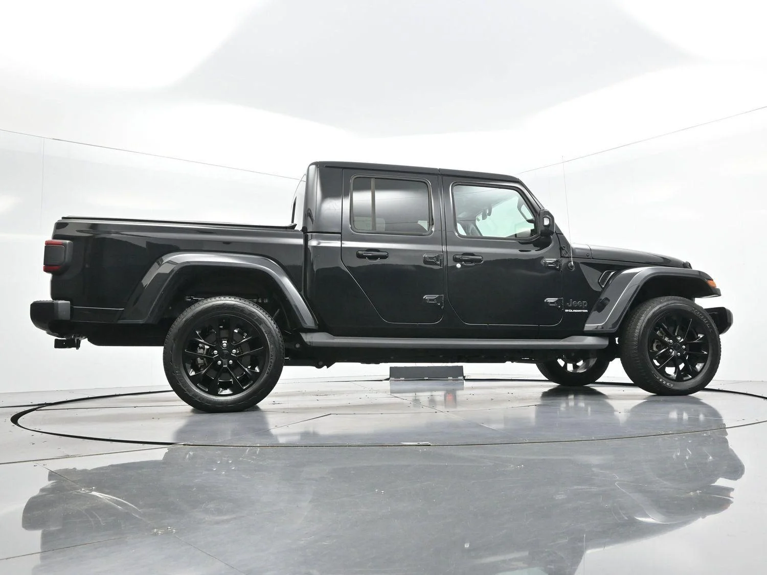 Used 2023 Black Clearcoat Jeep High Altitude image 47