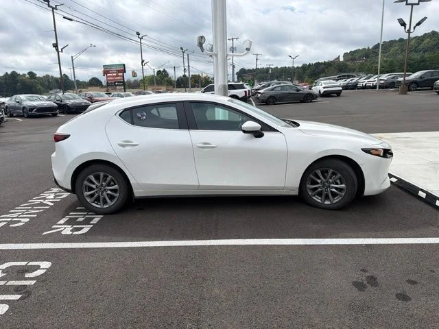 Used 2025 White Mazda 2.5 S image 17