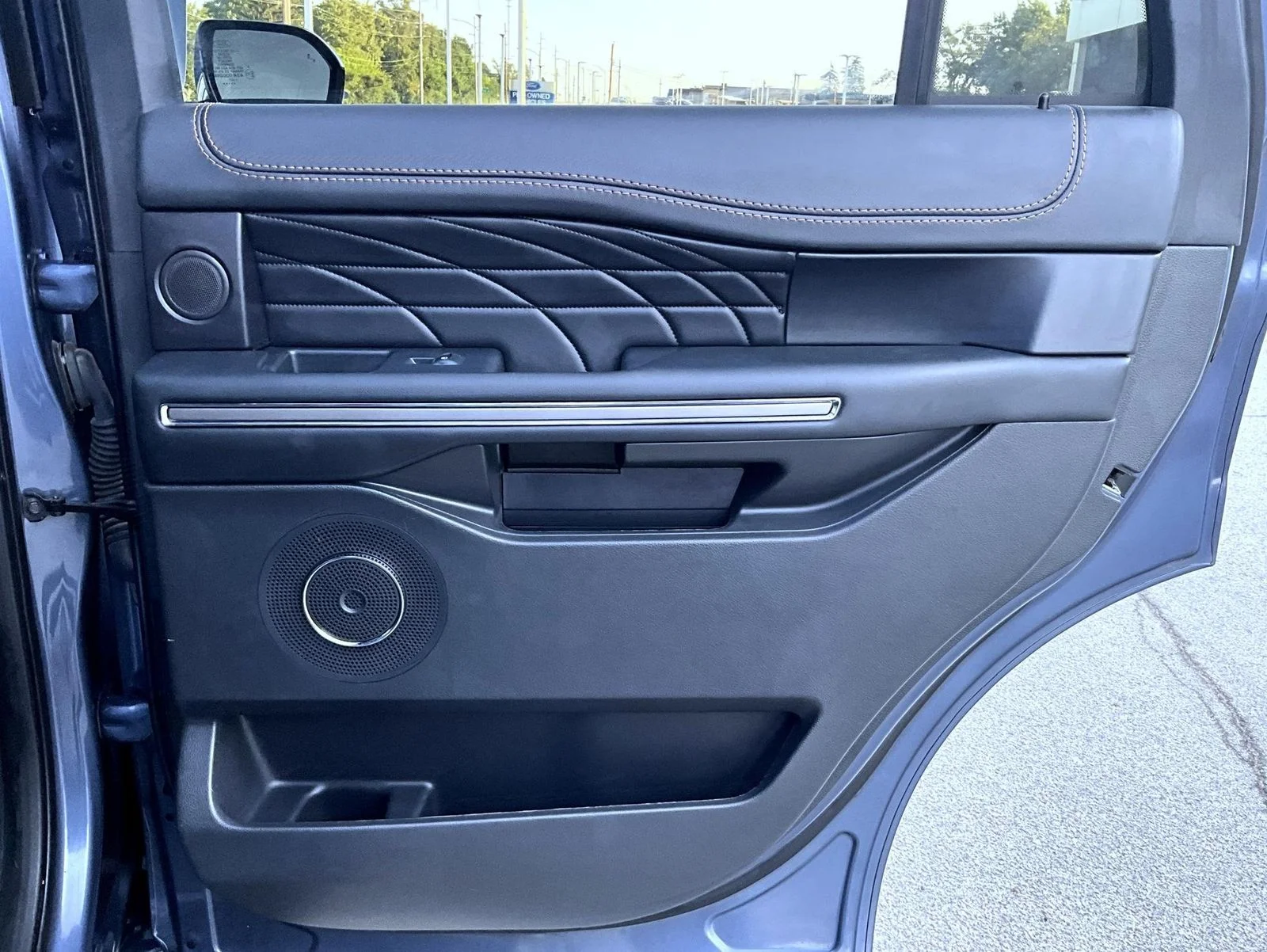 Used 2023 Blue Ford Platinum image 21