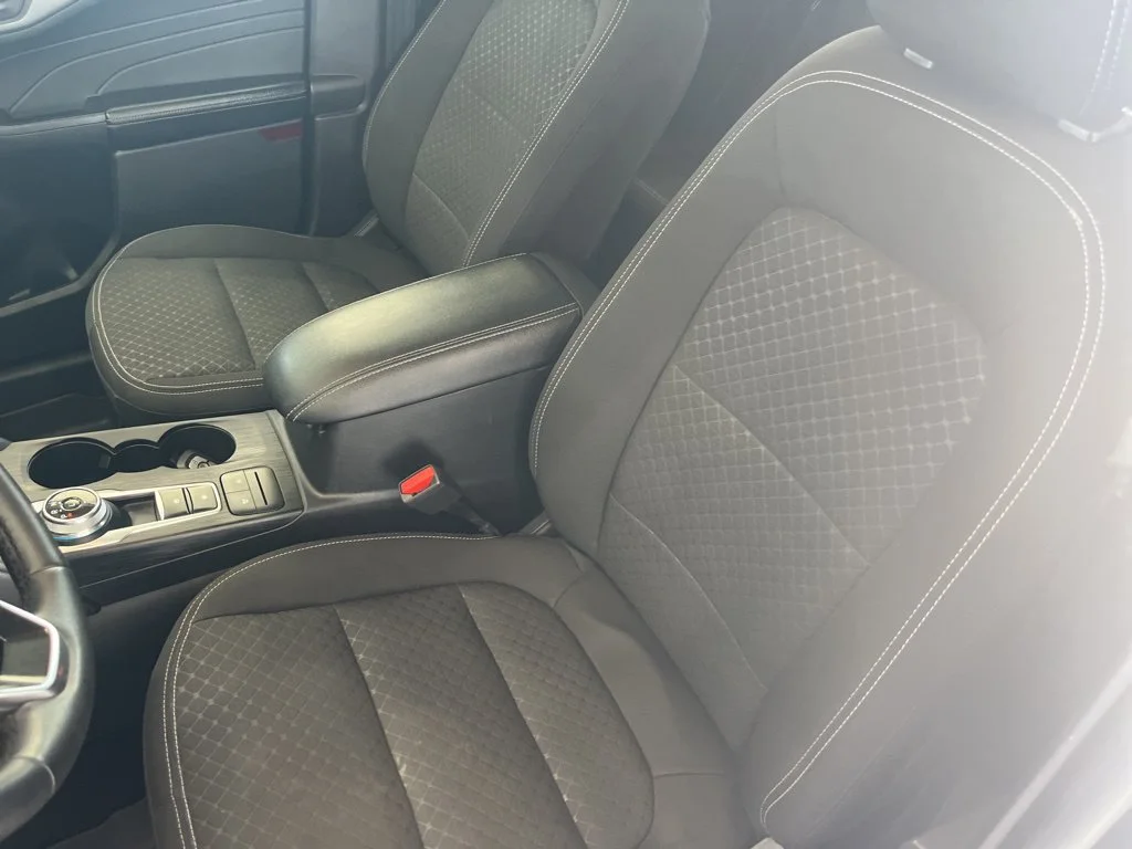 Used 2023 Black Metallic Ford Active image 10