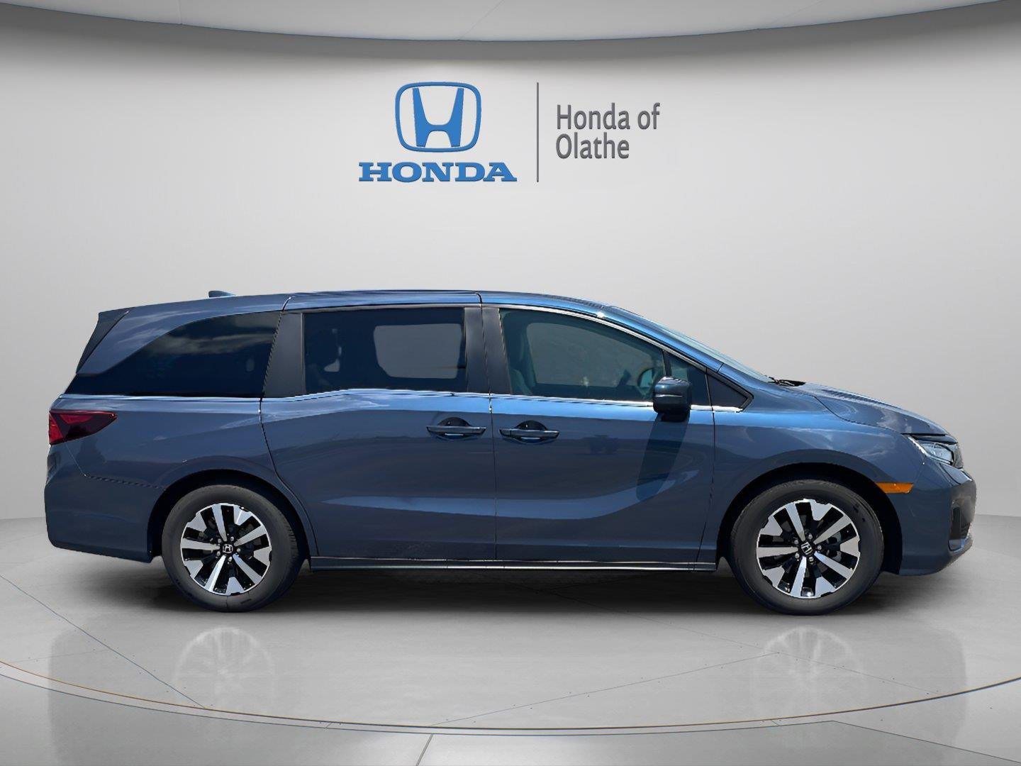 Certified 2026 Honda Odyssey EX-L with VIN 5FNRL6H65TB030921 for sale in Kansas City